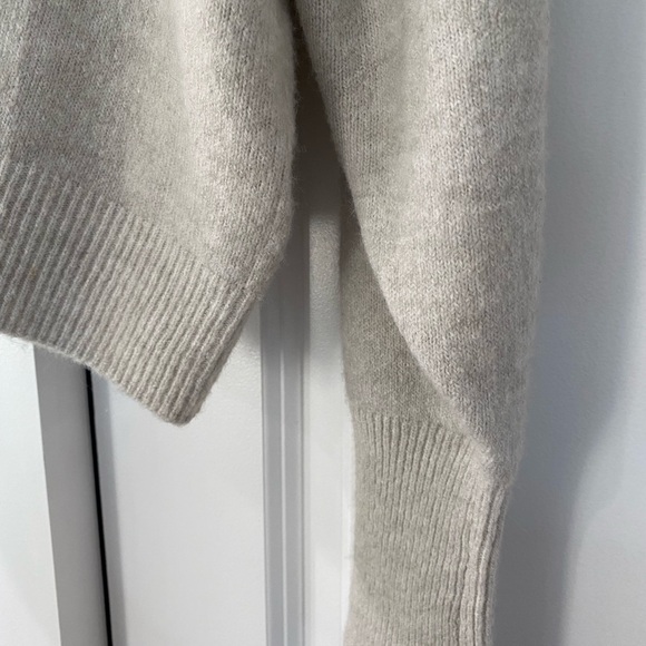 H&M Cream Cardigan with Pearl Buttons - Picture 4 of 8